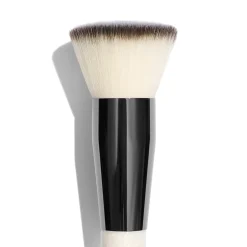 Chantecaille Buff and Blur Brush