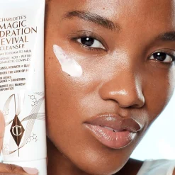 Charlotte Tilbury Charlotte's Magic Hydration Revival Cleanser 120ml