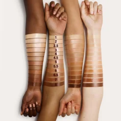 Charlotte Tilbury Hollywood Flawless Filter (Various Shades)
