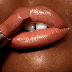 Charlotte Tilbury Look Of Love K.I.S.S.I.N.G Lipstick - Nude Romance
