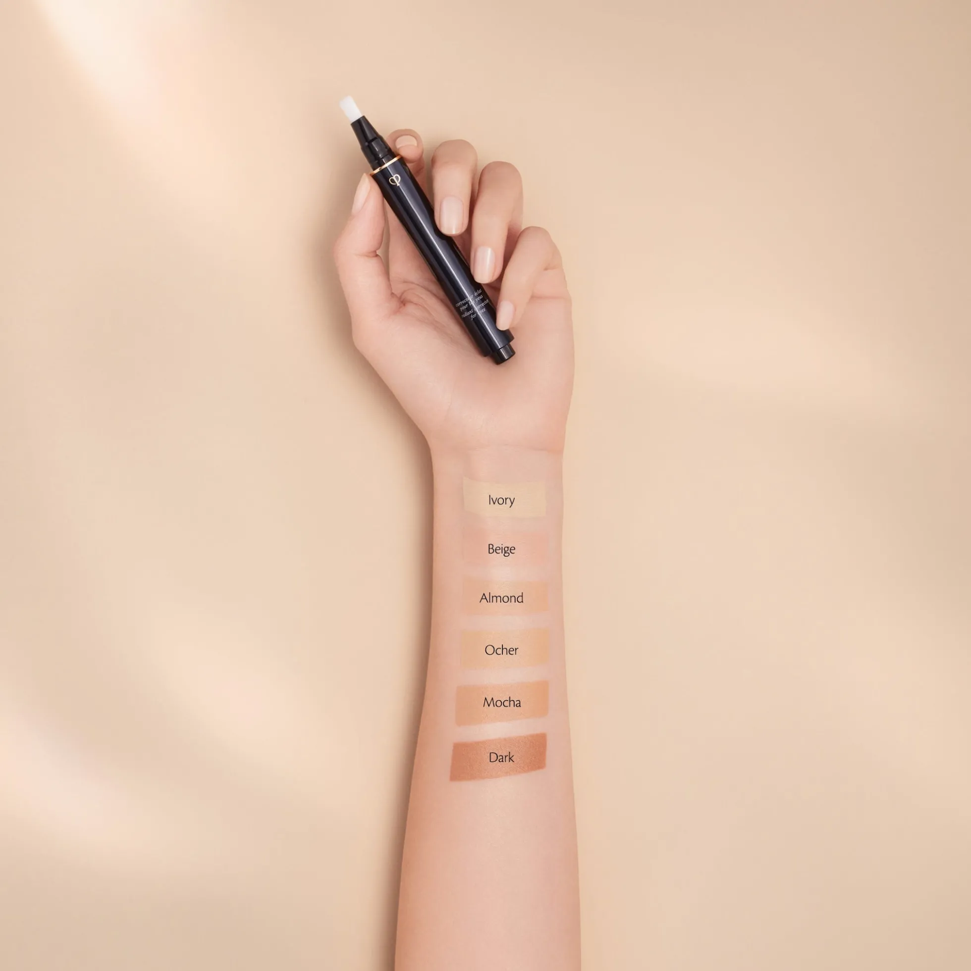 Clé de Peau Beauté Radiant Corrector for Eyes (Various Shades)