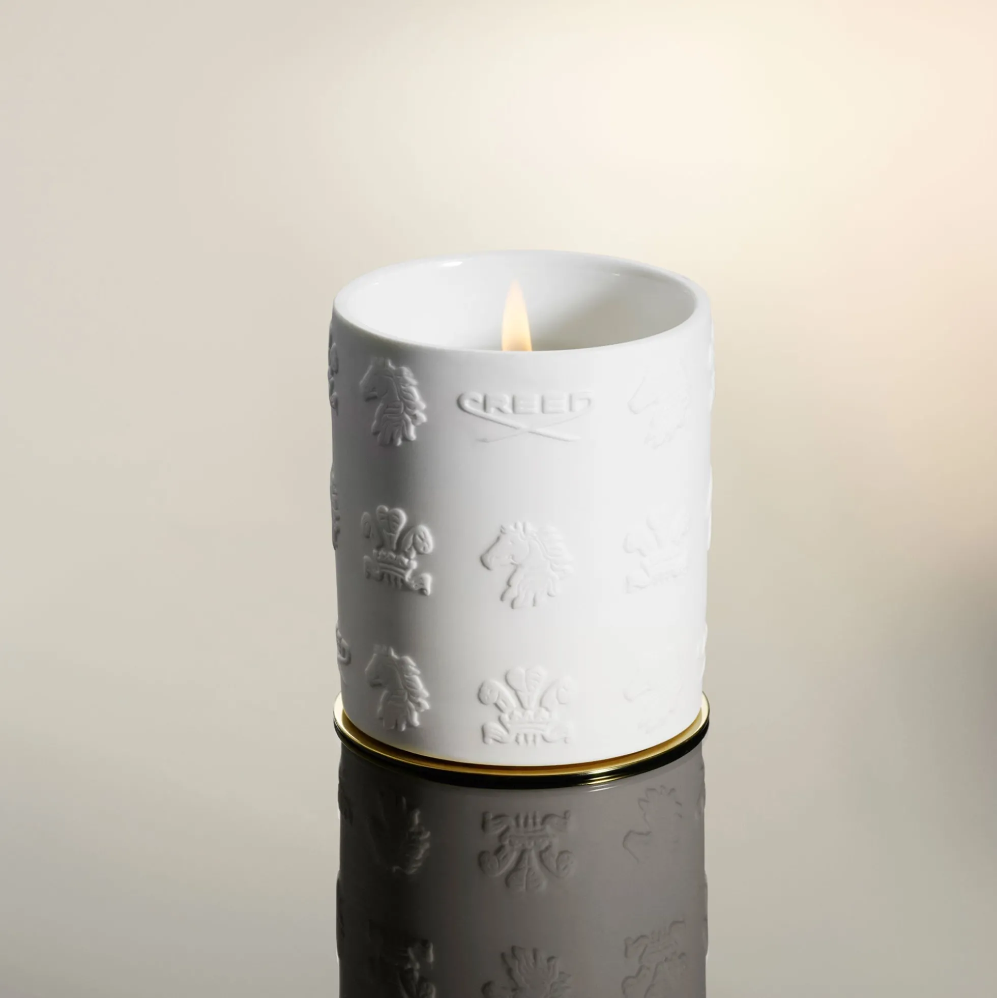 Creed Aventus For Her Porcelain Candle 220g