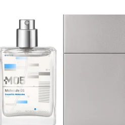 Escentric Molecules Molecule 05 Travel Size in Case