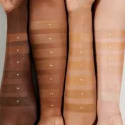 Fenty Beauty Eaze Drop Blur + Smooth Tint Stick 9g (Various Shades)