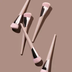 Fenty Beauty Foundation Brush - 145