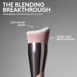 Fenty Beauty Pro Filt'r Fluid Flex Foundation Brush