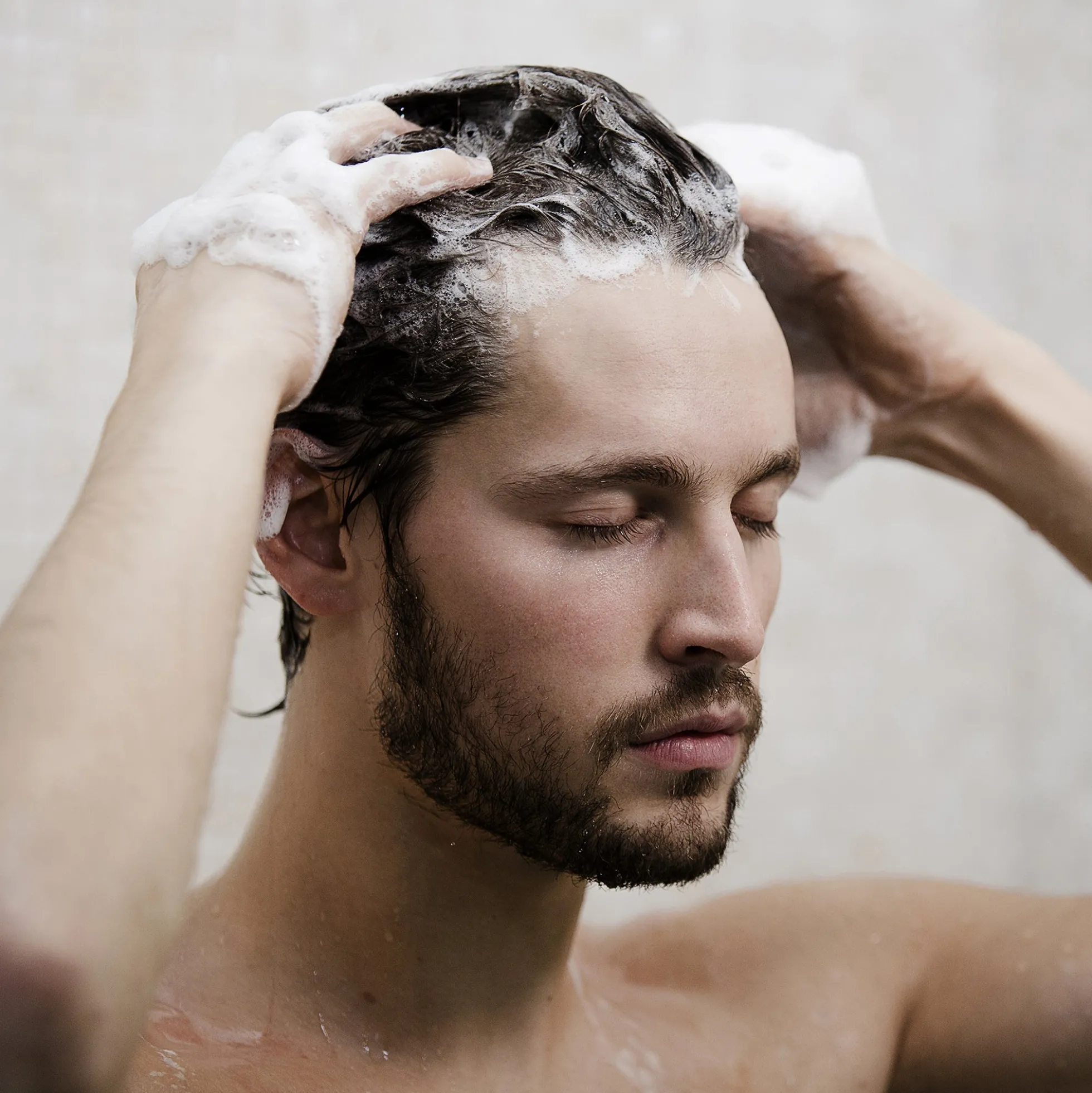Hair Rituel by Sisley Cleansing and Detangling Revitalising Smoothing Shampoo 200ml