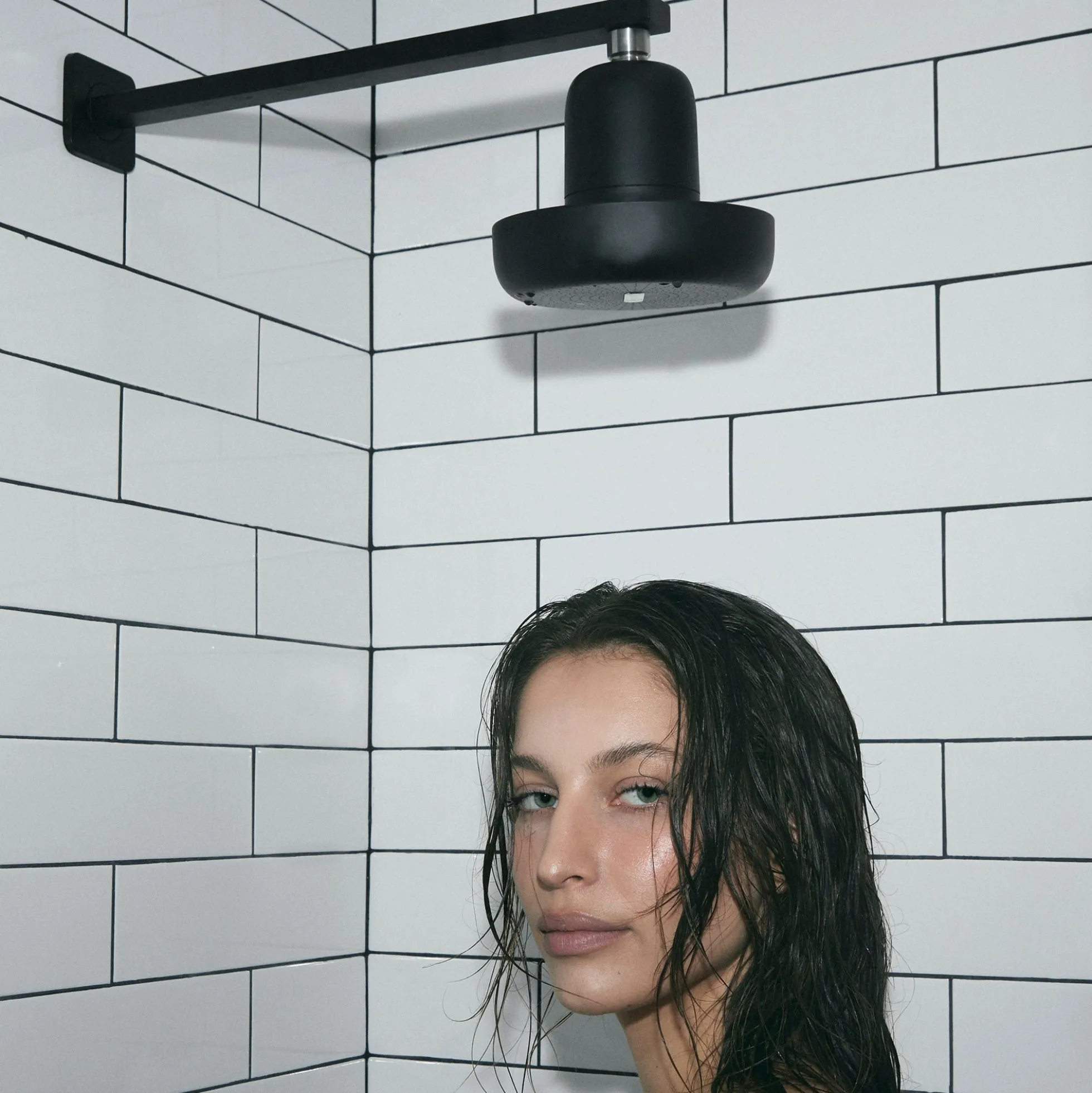 HELLO KLEAN Rain Shower Filter (Black)
