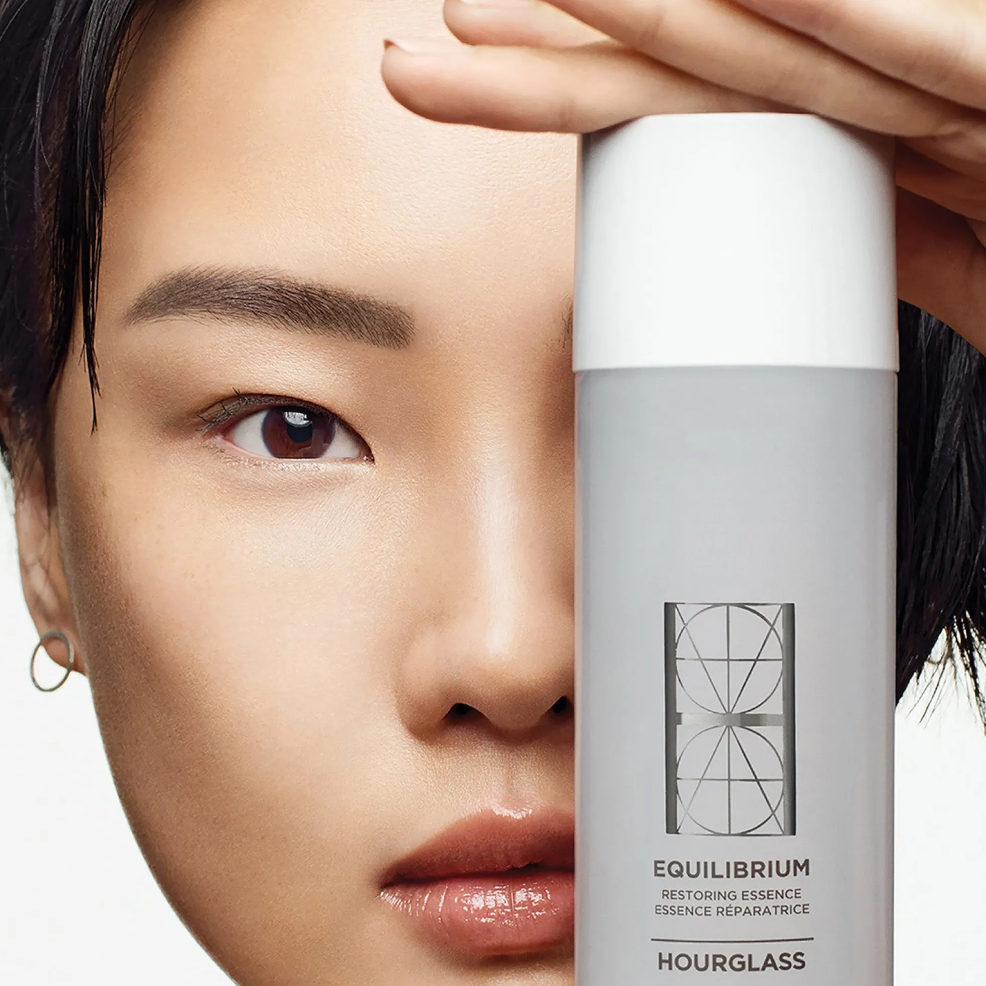 Hourglass Equilibrium Restoring Essence