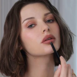 Hourglass Shape and Sculpt Lip Liner 1.2g (Various Shades)