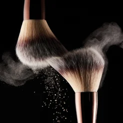 Hourglass Veil Powder Brush