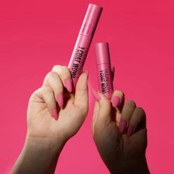 Huda Beauty 1 Coat WOW! Extra Volumising and Lifting Mascara Mini 7ml