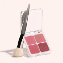 HUDA BEAUTY Diffusing Cheek Brush
