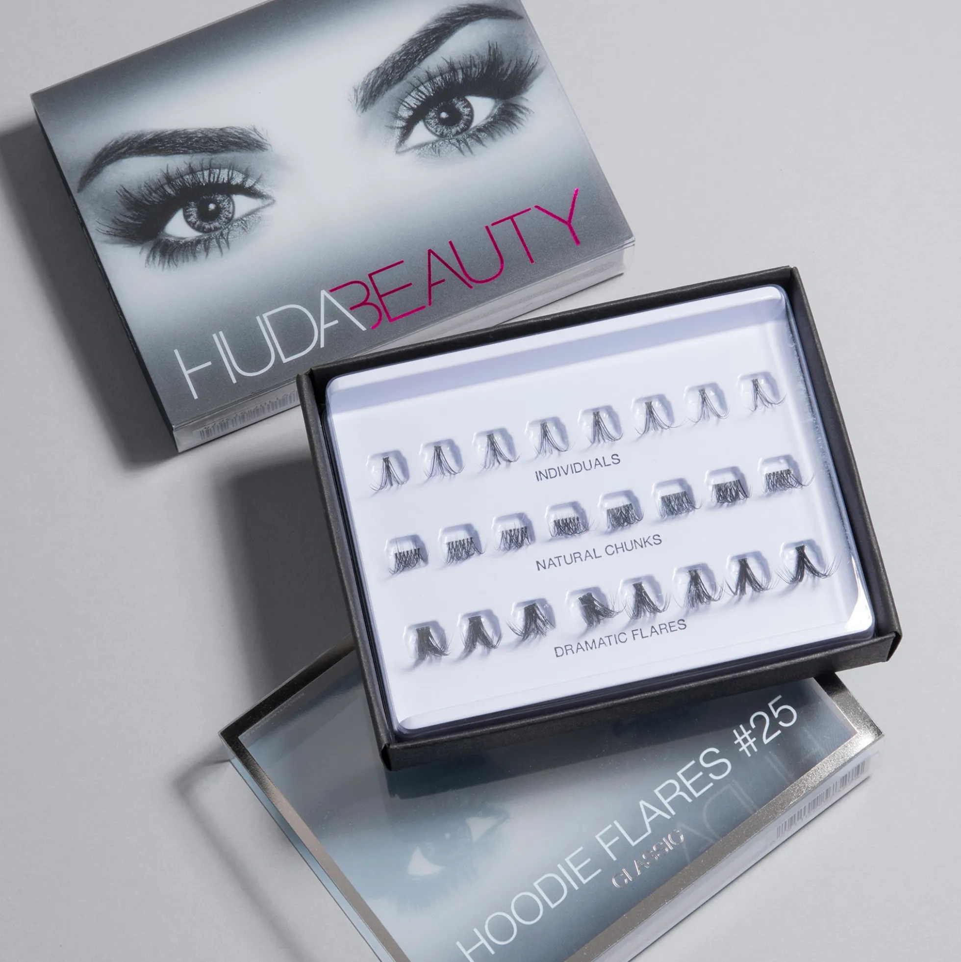 Huda Beauty Hoodie Flares #25 Classic Lashes