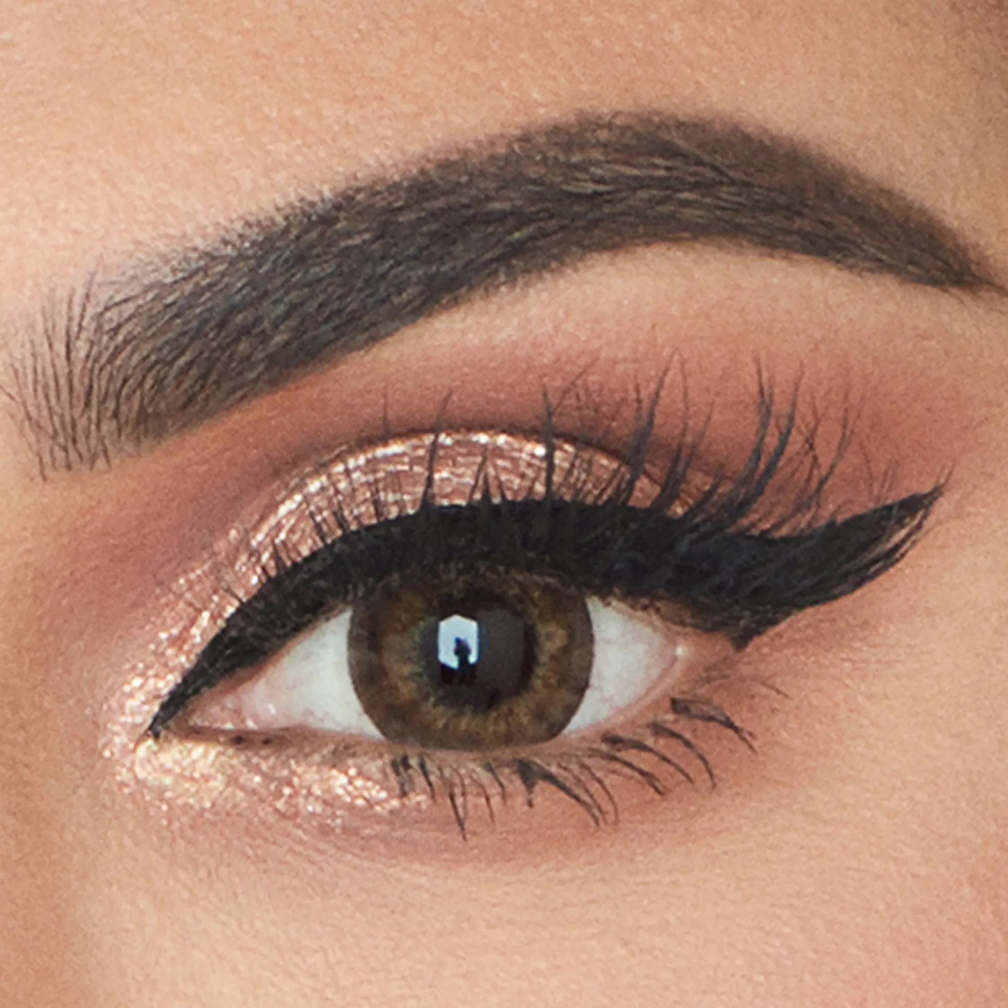 Huda Beauty Hoodie Lash