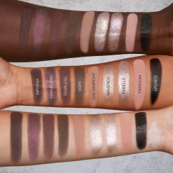 Huda Beauty Pretty Grunge 18W Eyeshadow Palette
