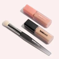 HUDA BEAUTY Undereye Buff Brush