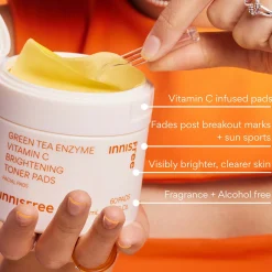 INNISFREE Green Tea Enzyme Vitamin C Brightening Toner Pads - 60 pads