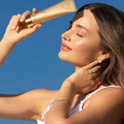 Kora Organics Turmeric Brightening & Exfoliating Scrub + Mask 100ml