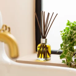 Molton Brown Re-Charge Black Pepper Aroma Reeds