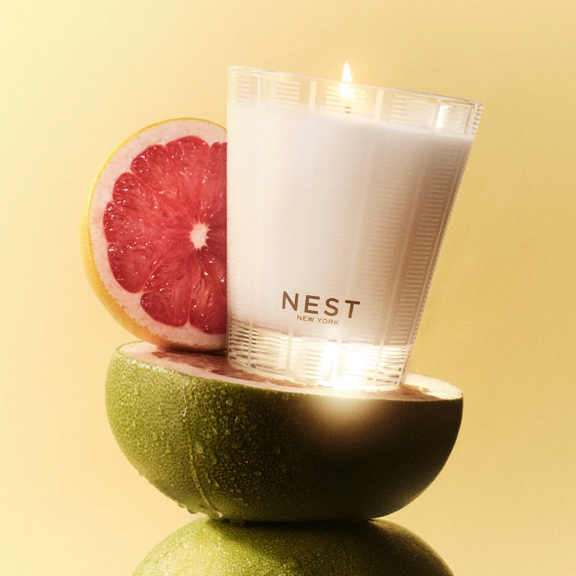 NEST New York Grapefruit Classic Candle 8.1 Oz