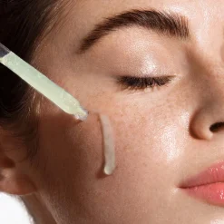 Odacité Retinol and Hyaluronic Acid Renewing Serum 30ml
