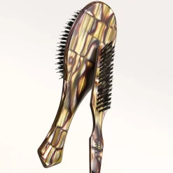 Oribe Resin Teasing Brush