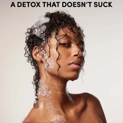 OUAI Detox Shampoo 300ml