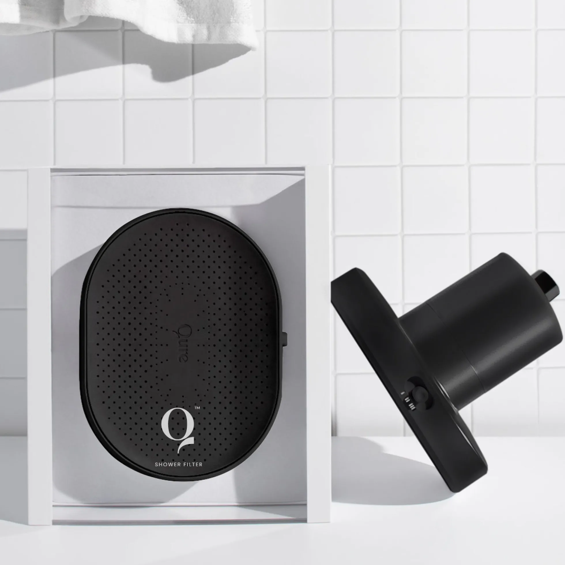 Qure Skincare Shower Filter Black