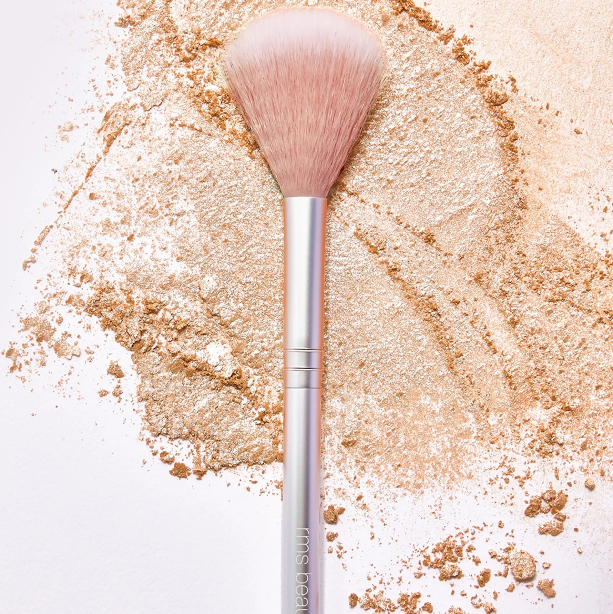 RMS Beauty Skin2Skin Fan Brush