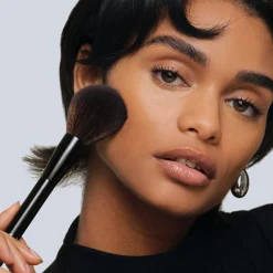 Saie The All-Over Powder Brush