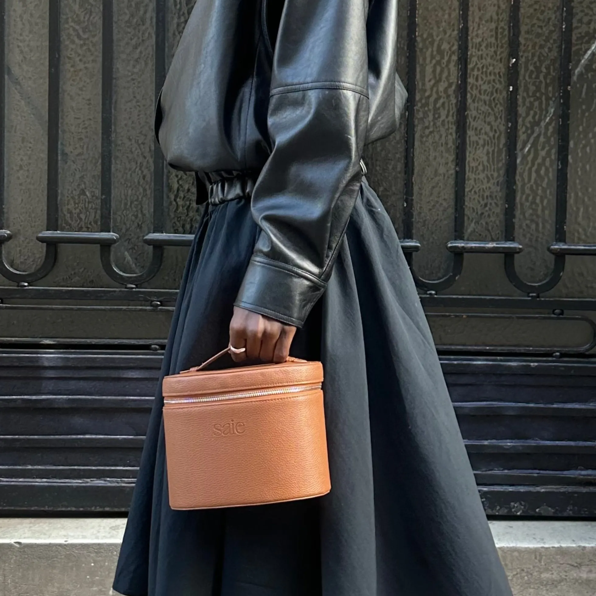 Saie Vanity Case - Brown