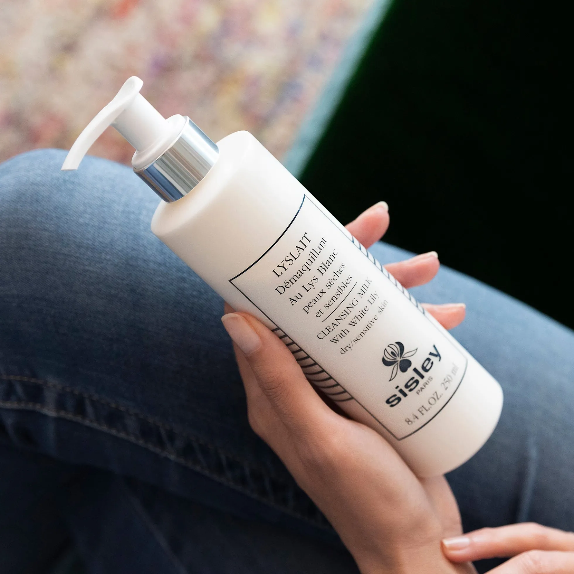 Sisley Paris Lyslait Cleansing Milk With White Lily 250ml