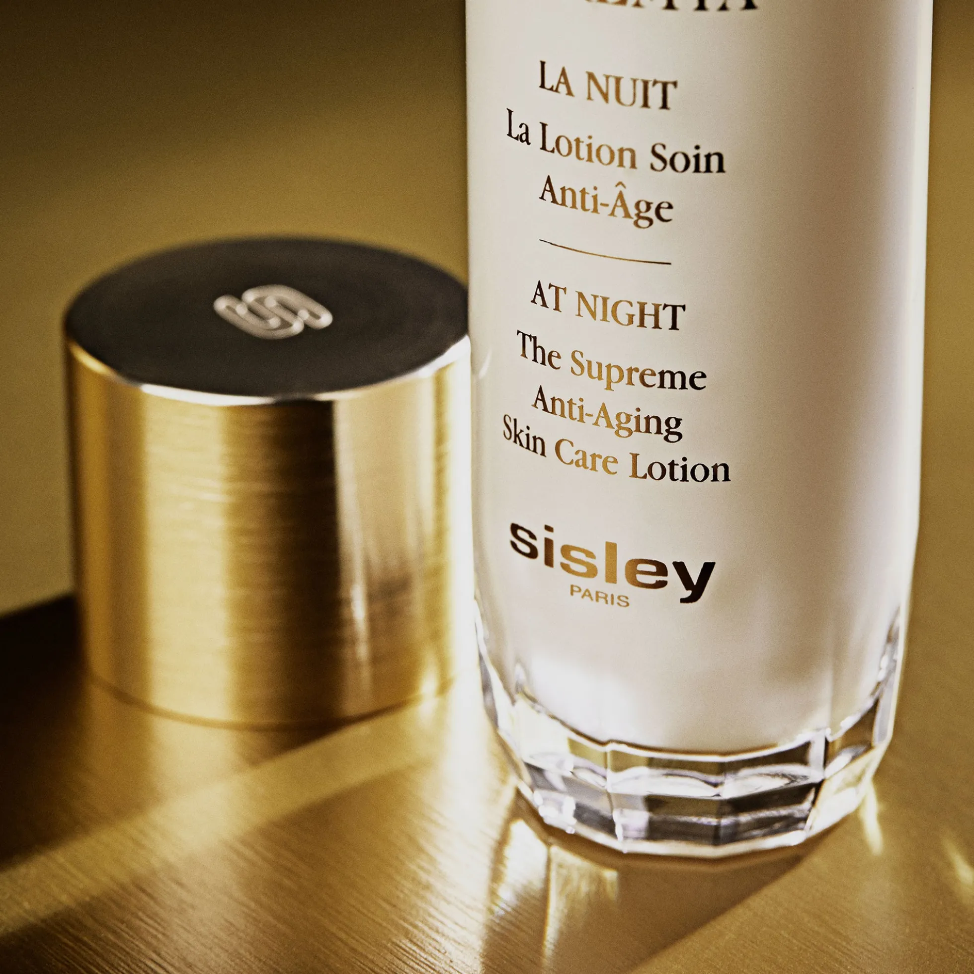 Sisley Paris Supremya At Night The Supreme Anti-Aging Skin Care Lotion 140ml