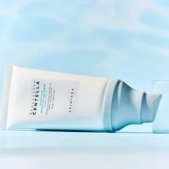 Skin1004 Madagascar Centella Hyalu-Cica Water-Fit Sun Serum SPF50+ PA++++ 50ml