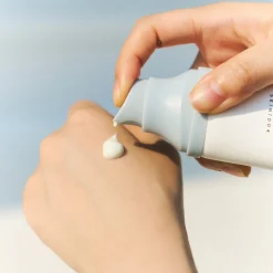 Skin1004 Madagascar Centella Hyalu-Cica Water-Fit Sun Serum SPF50+ PA++++ 50ml