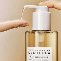 Skin1004 Madagascar Centella Light Cleansing Oil 200ml