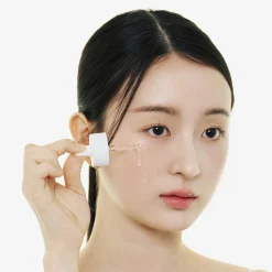 Skin1004 Madagascar Centella Niacinamide 10 Boosting Shot Ampoule 30ml