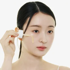 Skin1004 Madagascar Centella Retinol 0.2 Boosting Shot Ampoule 30ml