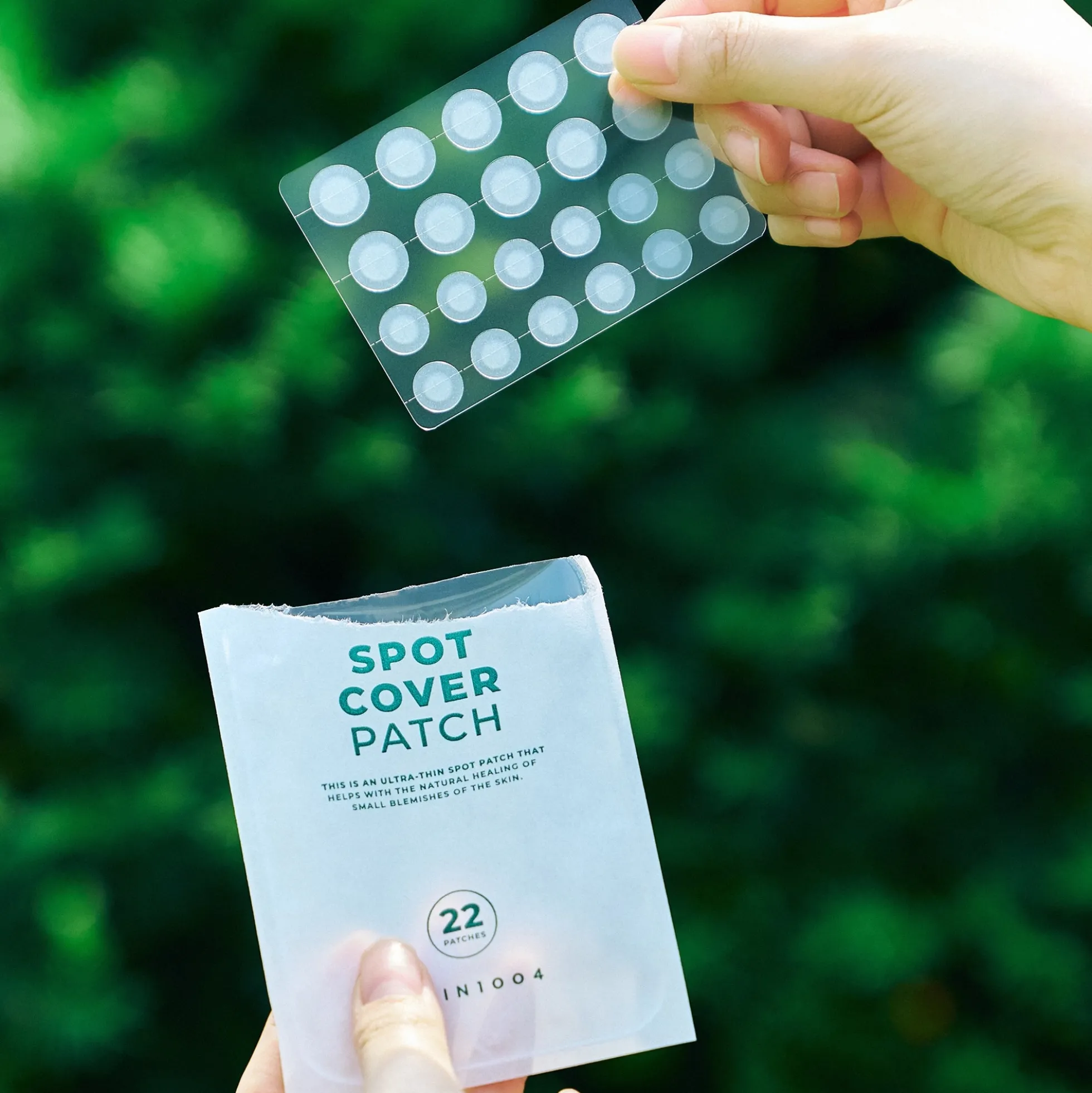 Skin1004 Tea-Trica Spot Cover Patches Pack of 22