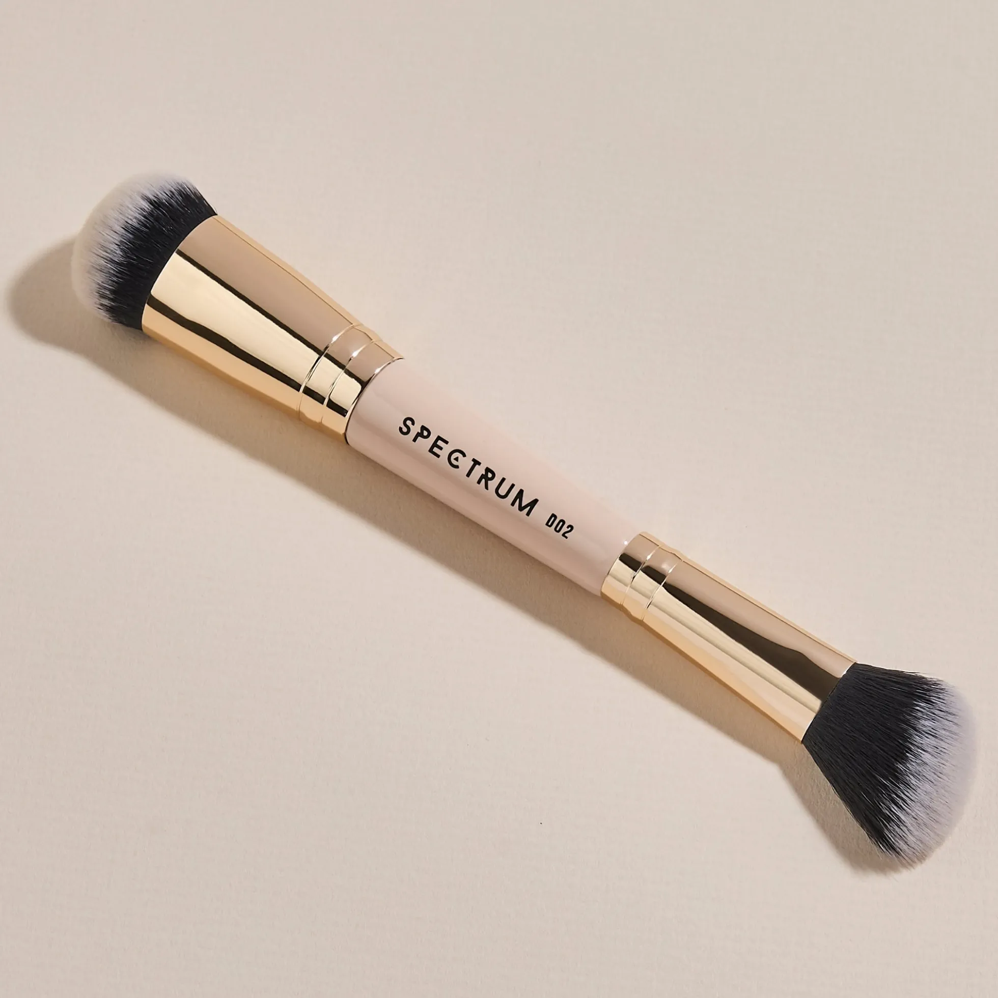 Spectrum Collections Dual Ended D02 'The Cheek' Contour and Blush Brush