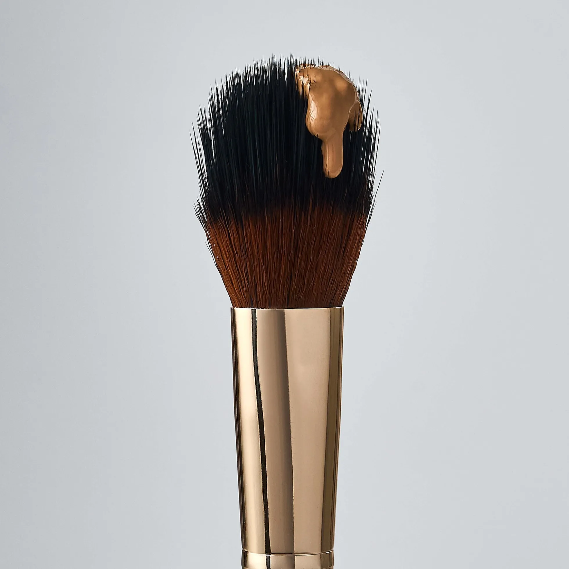 Spectrum Collections Pantherine D04 Dewy Foundation Makeup Brush