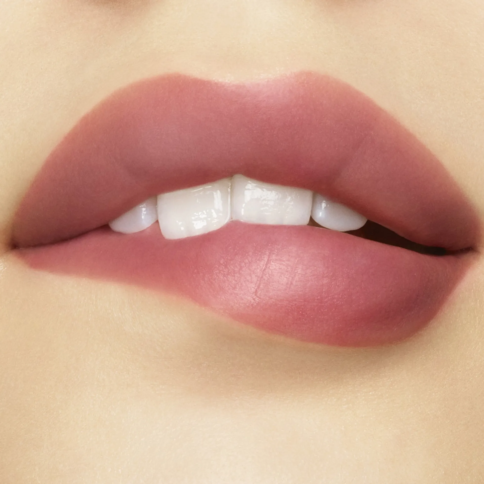 SUQQU Sheer Matte Lipstick