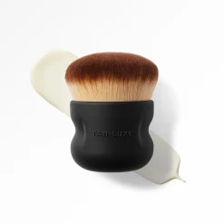 Tan Luxe The Kabuki Brush