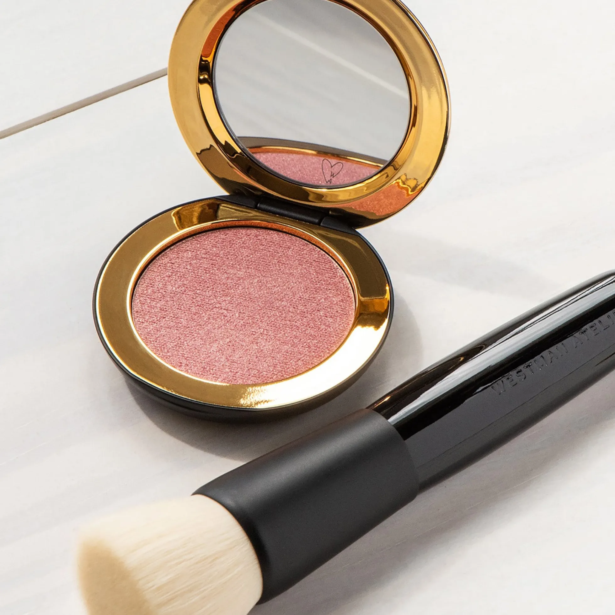Westman Atelier Blender Brush